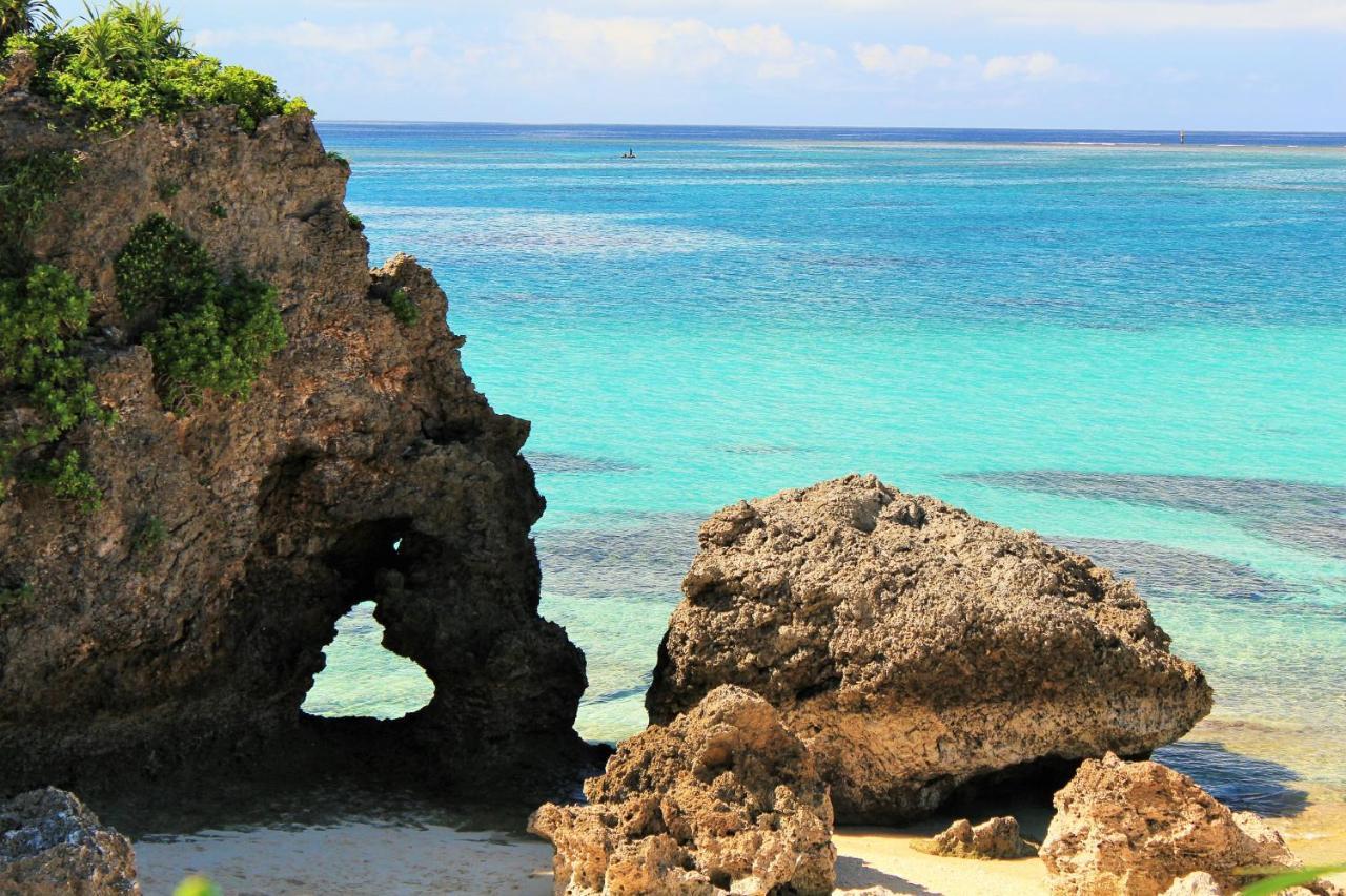 Ecot Shimozato 1 Aparthotel Miyakojima  Bagian luar foto